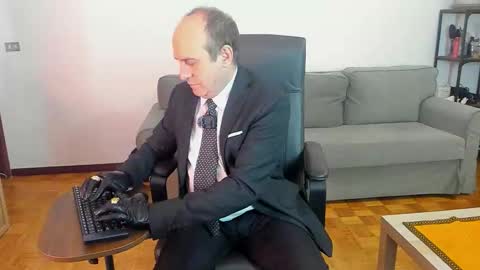 lajose52 online show from November 2025 07:27:01 PM