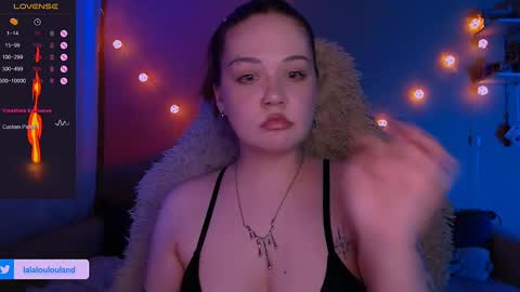 Nicky online show from February 2025 07:07:01 PM