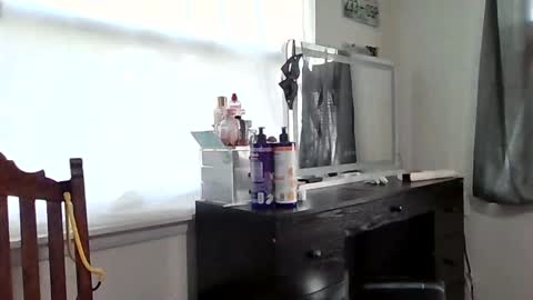 LALOVE99 online show from September 2025 12:43:02 PM