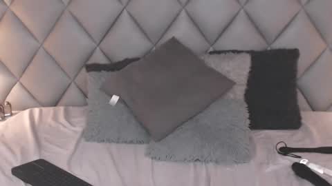 Laly Castro online show from December 2024 11:29:01 PM