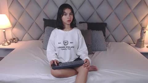 Snapshot of lalycastro chatting on January 2025 07:28:01 PM Laly Castro online show from January 2025 07:28:01 PM