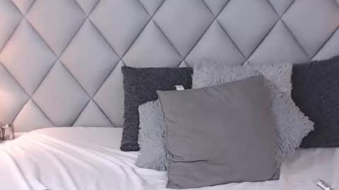 Snapshot of lalycastro chatting on February 2025 11:15:02 PM Laly Castro online show from February 2025 11:15:02 PM