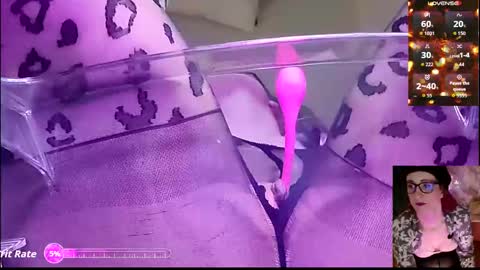 Lana online show from November 2025 09:19:02 AM