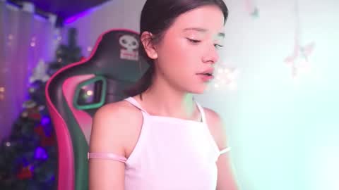 Lana online show from December 2025 12:48:01 AM