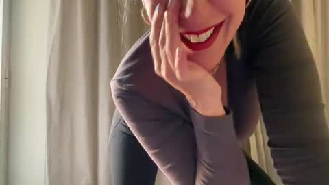 Snapshot of lana_inked chatting on December 2025 07:46:02 AM Lana online show from December 2025 07:46:02 AM