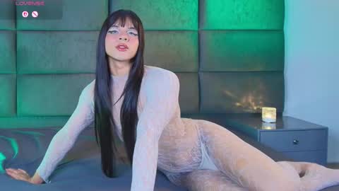 valentino moon online show from May 2026 01:47:02 AM