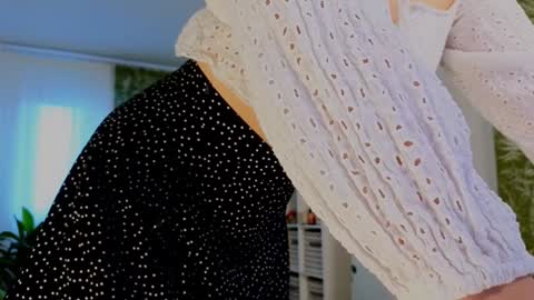 Lana online show from December 2024 10:55:02 AM