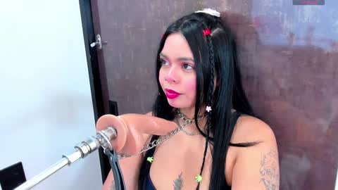 Lana online show from February 2025 12:05:02 PM