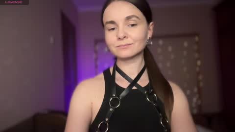 Lana online show from October 2025 10:17:02 PM