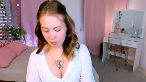 Snapshot of lanaroselle chatting on May 2026 09:53:01 PM Lana online show from May 2026 09:53:01 PM