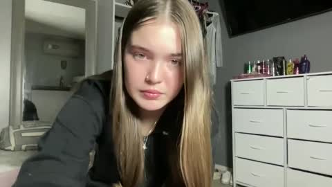 lanelizzie348 online show from September 2025 02:02:01 AM