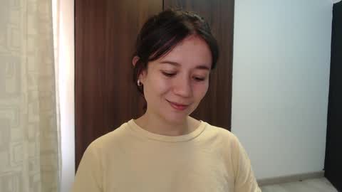 Lanna online show from December 2024 01:33:02 PM