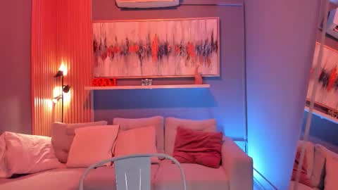 Tiana online show from November 2025 07:49:02 PM