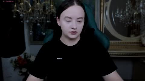 Snapshot of lara_benson_ chatting on November 2025 10:50:02 AM lara_benson_ online show from November 2025 10:50:02 AM