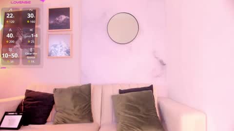Snapshot of lara_madisson chatting on September 2025 05:55:02 AM Lara Madisson online show from September 2025 05:55:02 AM