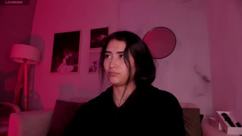 Snapshot of lara_madisson chatting on October 2025 06:10:02 AM Lara Madisson online show from October 2025 06:10:02 AM