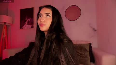 Snapshot of lara_madisson chatting on October 2025 05:39:01 AM Lara Madisson online show from October 2025 05:39:01 AM