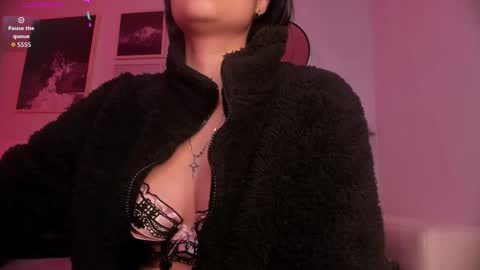 Snapshot of lara_madisson chatting on October 2025 07:28:01 AM Lara Madisson online show from October 2025 07:28:01 AM
