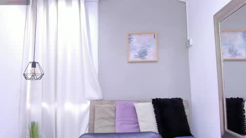 Snapshot of lara_martin chatting on April 2026 12:04:01 PM 700 200 online show from April 2026 12:04:01 PM