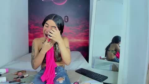 Laraa online show from September 2025 07:08:02 PM