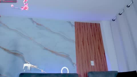 Lara  online show from January 2025 11:41:01 PM