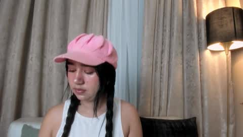 Snapshot of laragoldd chatting on December 2025 12:52:02 AM Lara Gold online show from December 2025 12:52:02 AM