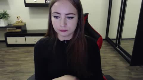 Snapshot of laralianna chatting on September 2025 01:54:02 PM Laralianna online show from September 2025 01:54:02 PM