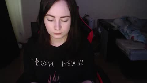 Snapshot of laralianna chatting on December 2025 10:43:01 AM Laralianna online show from December 2025 10:43:01 AM