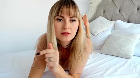 Larissa online show from February 2025 01:39:02 PM