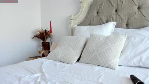 Larissa online show from October 2025 01:12:02 PM