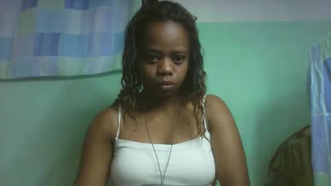 larissa645771 online show from October 2025 05:59:01 AM