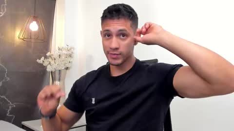 andrew online show from November 2025 01:11:01 PM