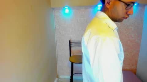 LARRY online show from January 2026 12:43:02 PM