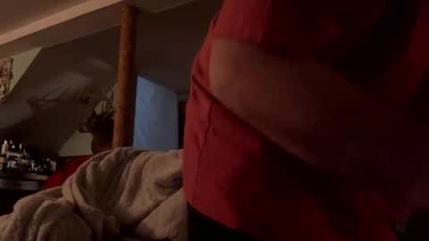 Snapshot of larrythelover23 chatting on January 2026 07:02:01 AM larrythelover23 online show from January 2026 07:02:01 AM