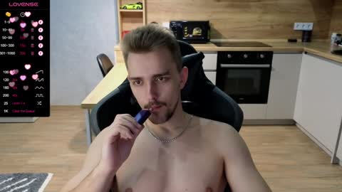 Snapshot of larstar01 chatting on January 2025 01:18:01 AM Lars online show from January 2025 01:18:01 AM