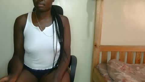 Snapshot of larvy12 chatting on December 2025 12:32:01 PM larvy12 online show from December 2025 12:32:01 PM