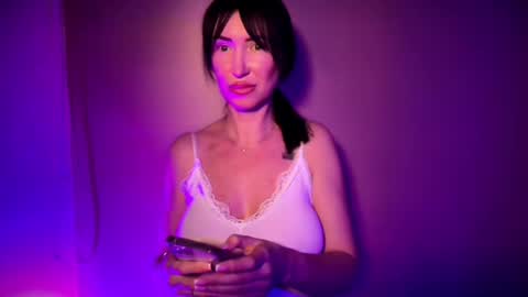 Snapshot of latebloomtati chatting on May 2026 09:21:01 PM Goddess Tati Bangs Fetish online show from May 2026 09:21:01 PM
