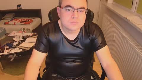 Snapshot of latexboy893 chatting on November 2025 09:31:02 PM latexboy893 online show from November 2025 09:31:02 PM
