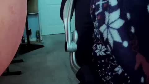 latexchris77 online show from February 2025 11:16:02 AM