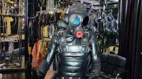 Snapshot of latexlover202 chatting on November 2025 08:58:02 PM latexlover202 online show from November 2025 08:58:02 PM