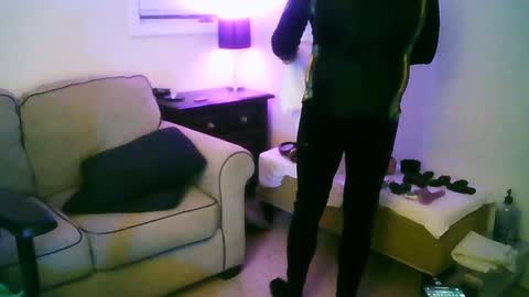 latexminheadroom online show from December 2024 05:31:02 AM