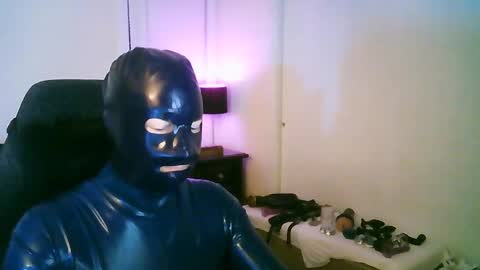 latexminheadroom online show from October 2025 02:07:01 AM