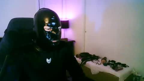 latexminheadroom online show from October 2025 01:50:02 AM