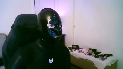 latexminheadroom online show from February 2026 02:02:02 AM
