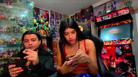 Snapshot of latin_couple77 chatting on February 2025 01:47:02 AM Sara y Andy online show from February 2025 01:47:02 AM