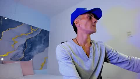 Snapshot of latin_crissex chatting on October 2025 11:32:02 AM crissex online show from October 2025 11:32:02 AM