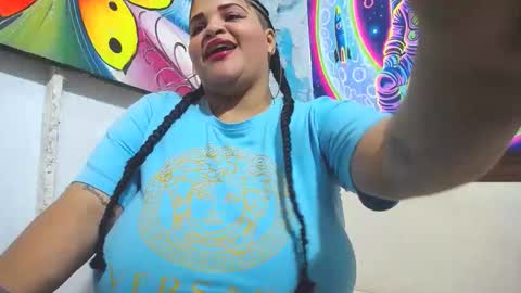 Snapshot of latina_bigboos12 chatting on October 2025 03:40:01 AM latina_bigboos12 online show from October 2025 03:40:01 AM