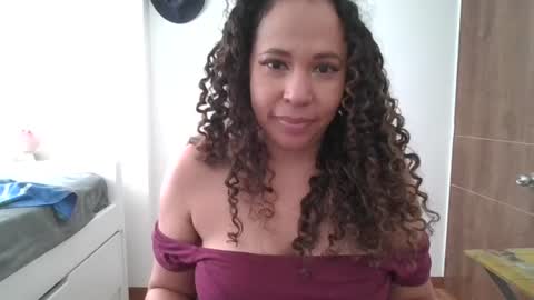 Snapshot of latina_hot84 chatting on June 2026 03:57:01 PM Mercedes online show from June 2026 03:57:01 PM