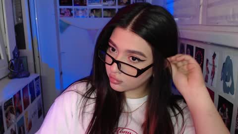 Snapshot of latina_mia chatting on January 2025 05:24:01 AM miiiiiiaaaa online show from January 2025 05:24:01 AM