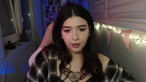 Snapshot of latina_mia chatting on February 2025 03:42:01 AM miiiiiiaaaa online show from February 2025 03:42:01 AM